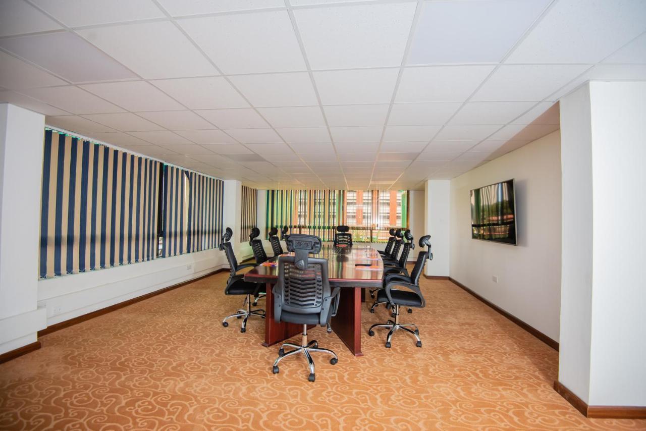 The Crossroads Hotel, Westlands Nairobi Luaran gambar