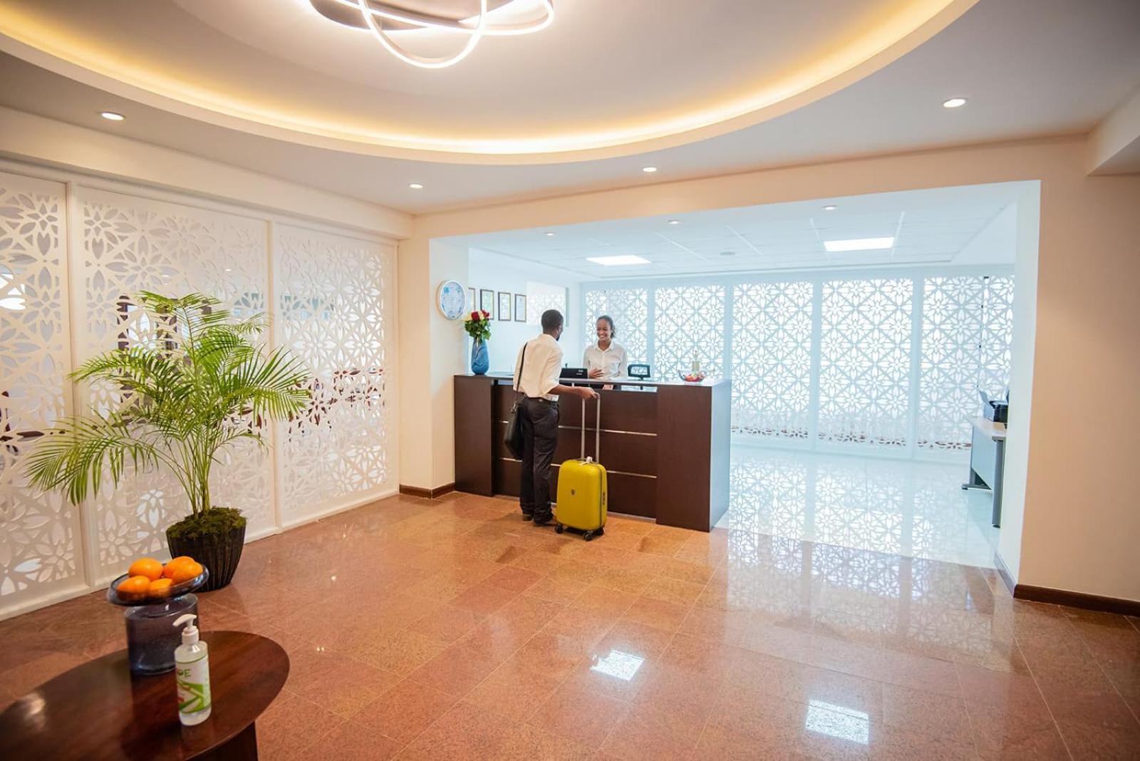 The Crossroads Hotel, Westlands Nairobi Bilik gambar